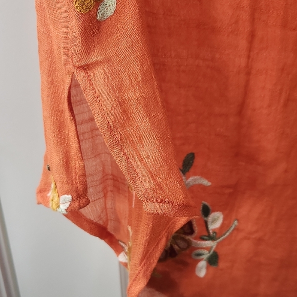 Fig & Flower Embroidered Orange Blouse Medium - Picture 6 of 12